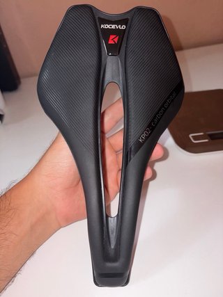 Sillín de carbono para bicicleta