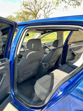 Volkswagen Golf 2004