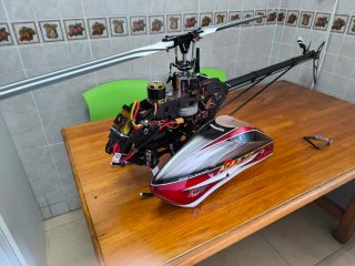 Helicóptero RC agile 7.2 y futaba tj10