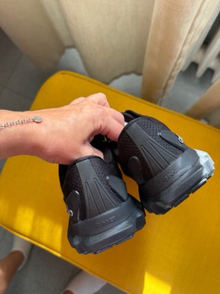 Scarpe Alo Yoga Uomo / Donna Nero Nuove Originali