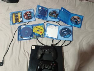 PS4 Negra + 2 Mandos + 5 Juegos TODO JUNTO