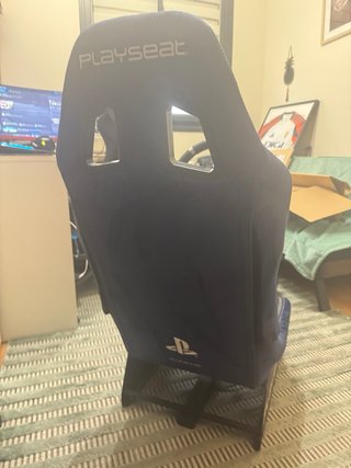 Playseat Evolution Alcantara PS + volante G29