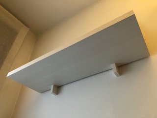 Habitación juvenil: Cama compacta y armario
