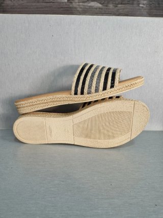 Sandalias Piel Talla 40 Negras y Plateadas nuevas