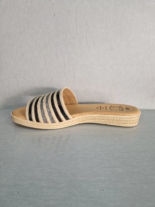 Sandalias Piel Talla 40 Negras y Plateadas nuevas