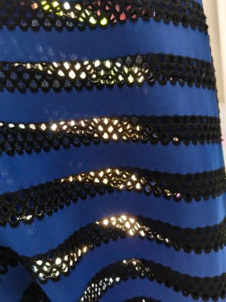 Vestido Calvin Klein Rayas Azul y Negro.