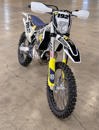 Husqvarna TE 250 2t Enduro inyección TPI 2021