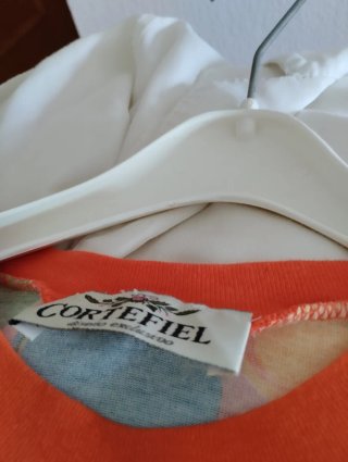 Camiseta Cortefiel Corazones Multicolor Talla