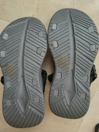 Sandalias deportivas negras