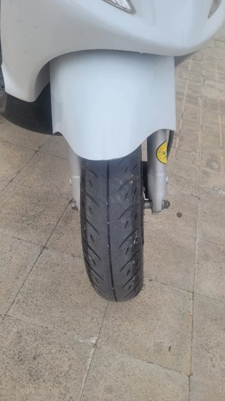 Piaggio Zip Scooter Blanco