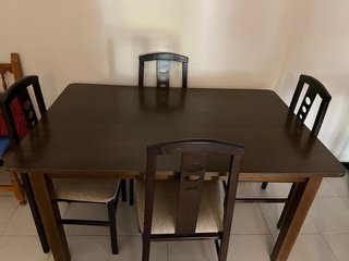Mesa de comedor con Sillas