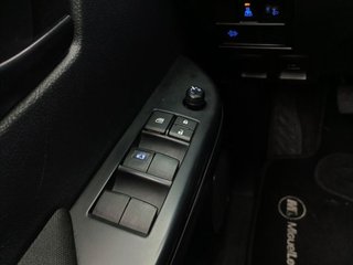 Toyota Hilux 2.5 D-4D Cabina Doble GX Aire acond.