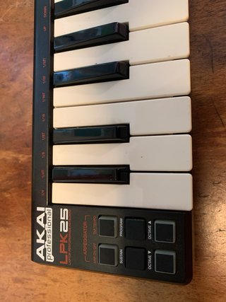 Akai LPK25 Teclado Controlador MIDI