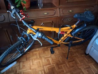 Bicicleta de Montaña Naranja