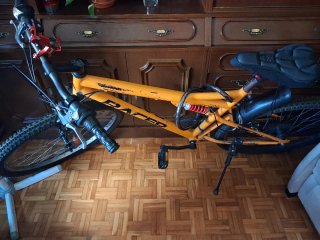 Bicicleta de Montaña Naranja