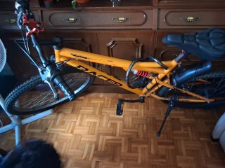Bicicleta de Montaña Naranja