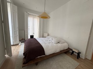 Cama japonesa de madera