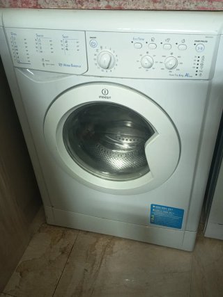 Lavadora Indesit RWC61051