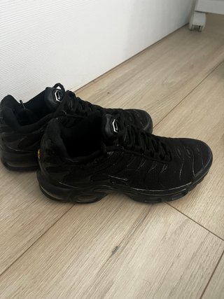 Nike TN Air Max Plus Negras