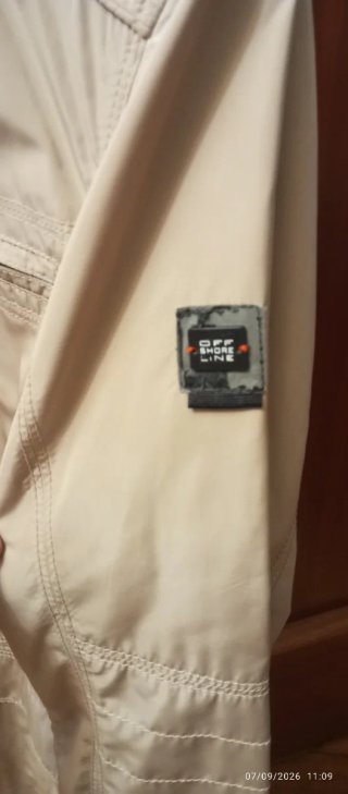 Chaqueta tres cuartos hombre impermeable