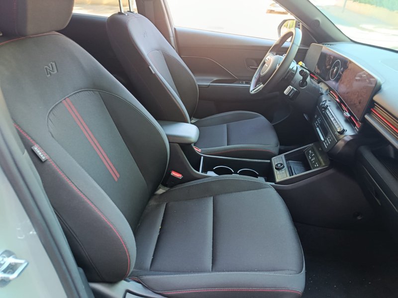 Hyundai Kona 2025, foto 13