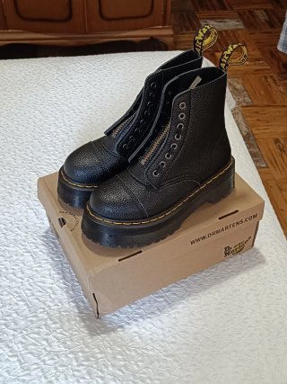 Botas Dr. Martens Negras Cremallera