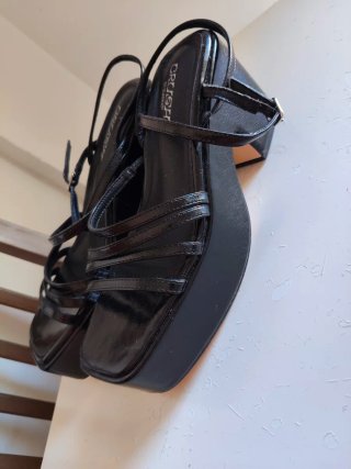 Sandalias Crush Negras Plataforma