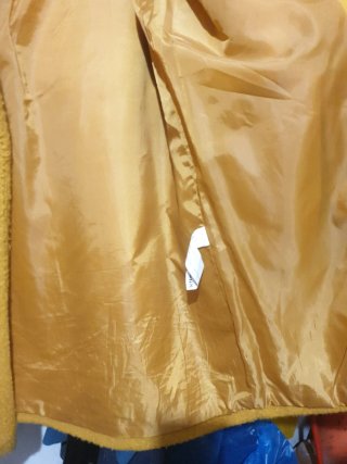 Abrigo amarillo Lefties talla M