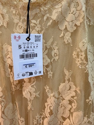 Vestido Zara Beige Encaje Flores largo