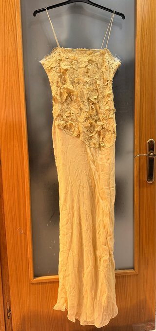 Vestido Zara Beige Encaje Flores largo