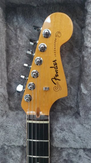 Fender American Ultra Jazzmaster Guitarra