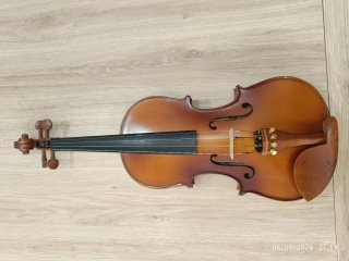 Violín 1/2 Amadeus con estuche