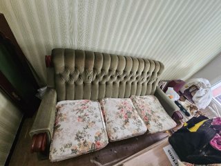 Se regala Sofá vintage 3 plazas