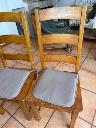 Sillas de comedor de madera
