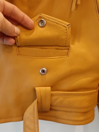 Chaqueta Biker Cuero Ami Amarilla/Mostaza