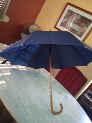 Elegante paraguas para adulto,me desplazo a valenc