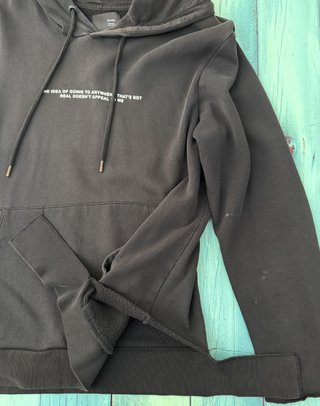 Sudadera Bershka Negra con Mensaje