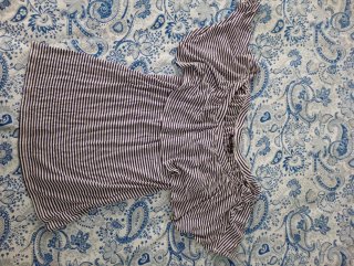 Falda marrón de pana M&S y otras prendas