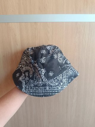 Gorro bucket estampado bandana