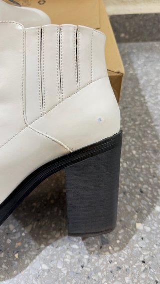 Botines tacón blanco cremallera talla 39