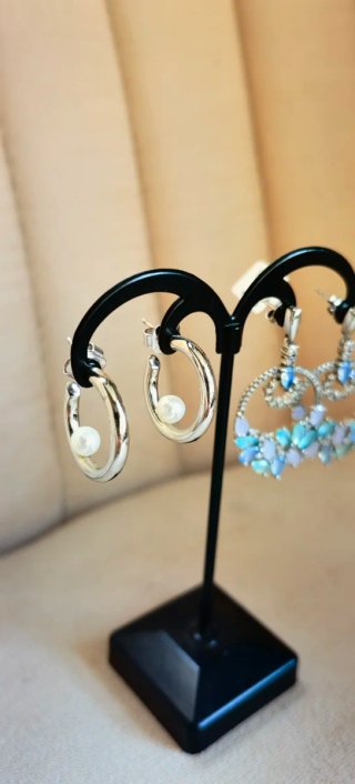 Pendientes aro y colgantes con piedras
