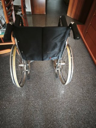 Silla de ruedas, vendo porque ya no la utilizo