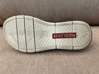 Sandalias Pikolinos hueso y beige