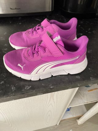 Zapatillas Puma niña talla 34 rosas