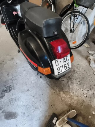 Vespa P 200R Negra