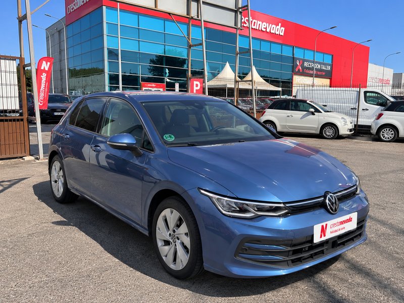 Volkswagen Golf 2025, foto 2