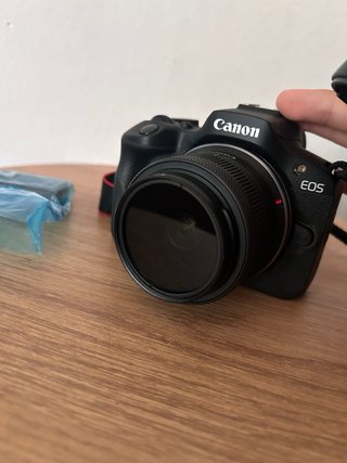 Canon EOS R100 Cámara Mirrorless 4K 24MP 18-45