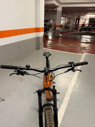 Bicicleta Eléctrica Giant Stance E+1 Naranja