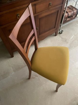 Sillas (2) de comedor madera