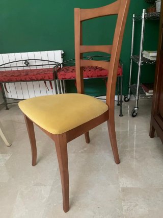 Sillas (2) de comedor madera